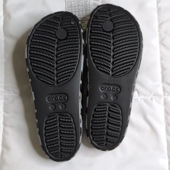Crocs Women's size 5 Platform Thong Sandals Animal Print, NEW - Picture 3 of 8